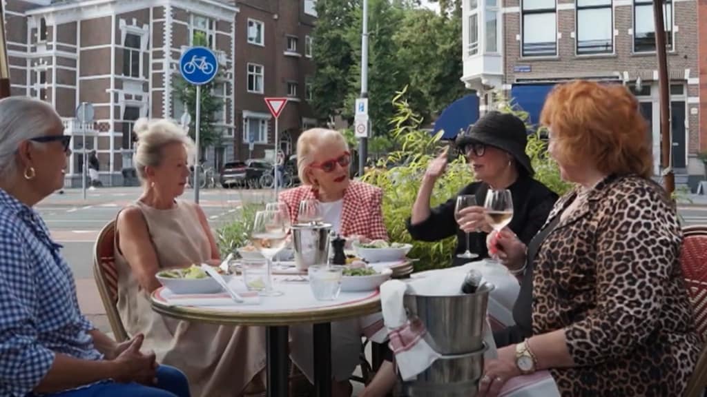 De Grannies van Amsterdam gaan uit de kleren voor naaktkalender: 'Dat
